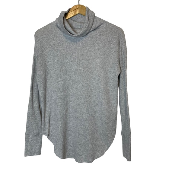Aritzia Thermal Pullover Sweater Top Cowl Neck Neutral Gray Casual Sz S EUC - Picture 6 of 12